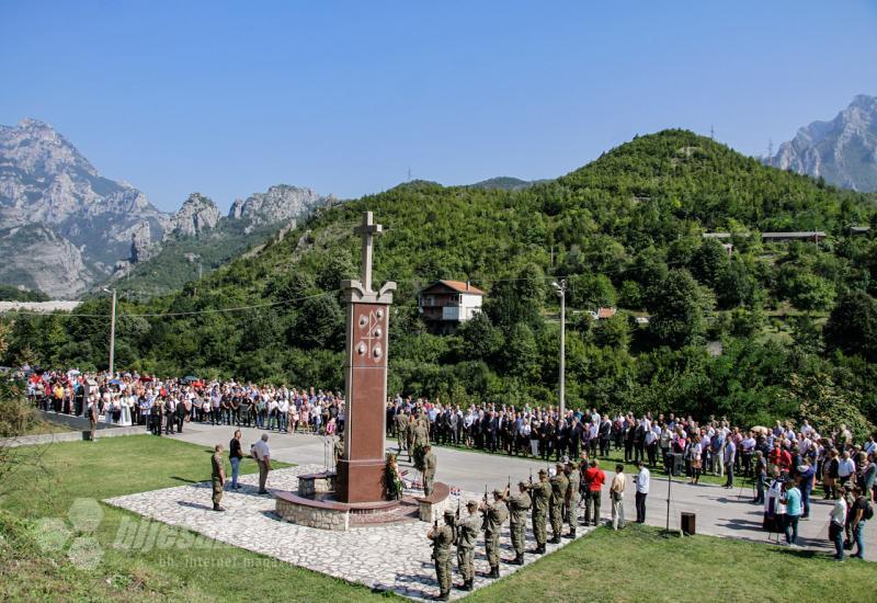 U Grabovici obilježena 25. obljetnica stradanja 33 hrvatska civila